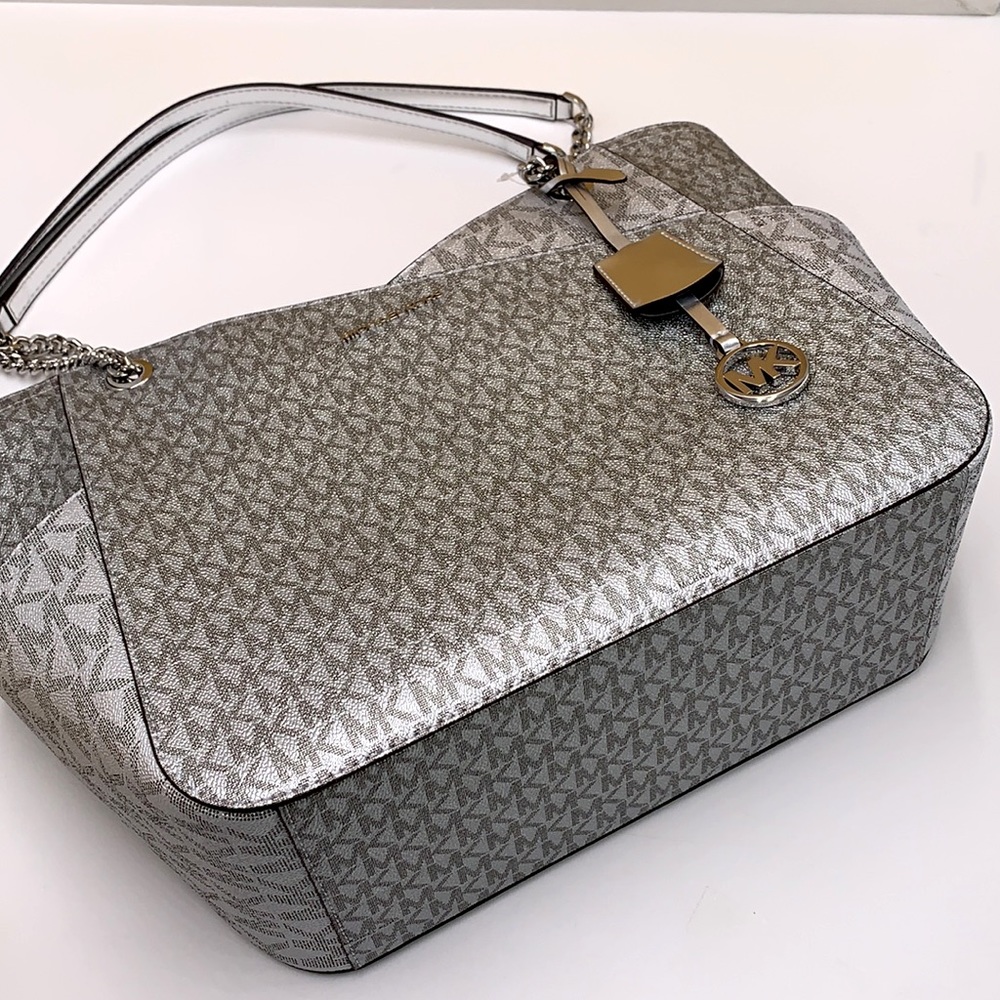 MICHAEL KORS JET SET LARGE X CHAIN SHOULDER TOTE SILVER SIGNATURE COLOR - Picture 15 of 16